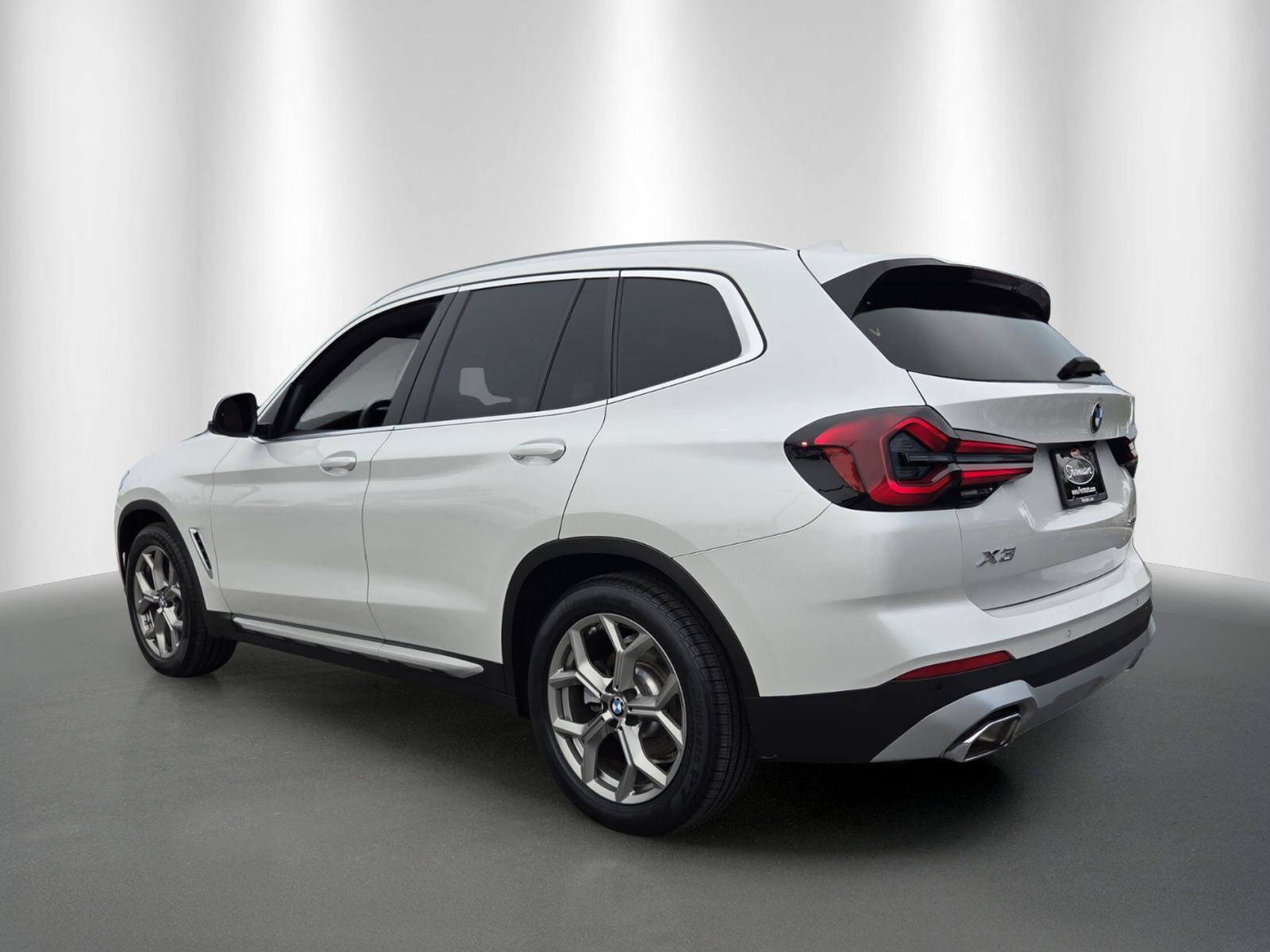 Certified 2024 BMW X3 sDrive30i w/ Convenience Package RWD image 5