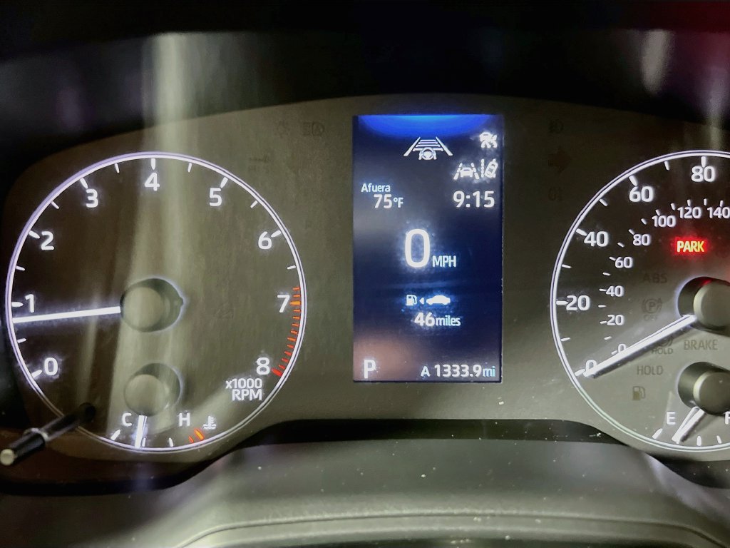 Used 2025 Toyota Corolla LE w/ LE Premium Package FWD image 18