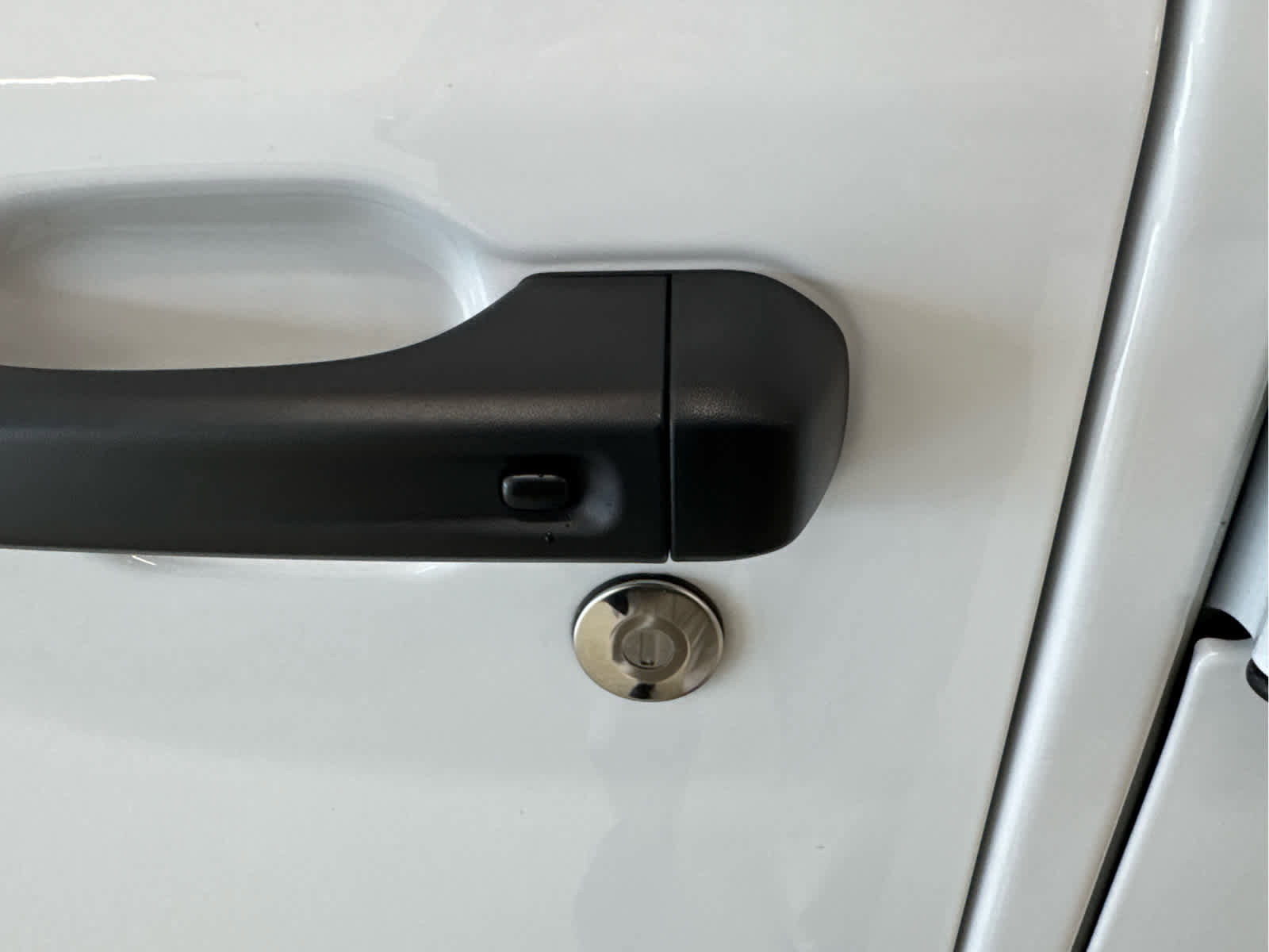 Used 2025 Jeep Wrangler Sahara image 12