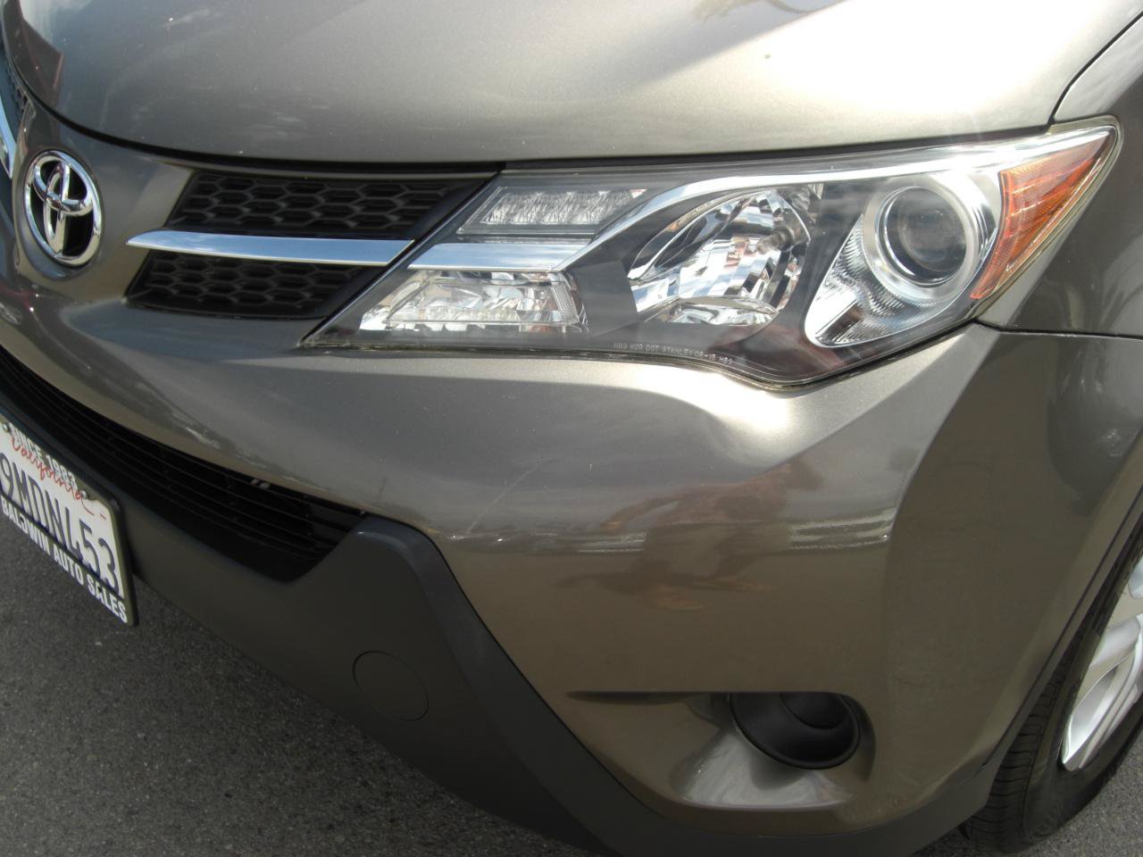 Used 2015 Toyota RAV4 LE FWD image 3