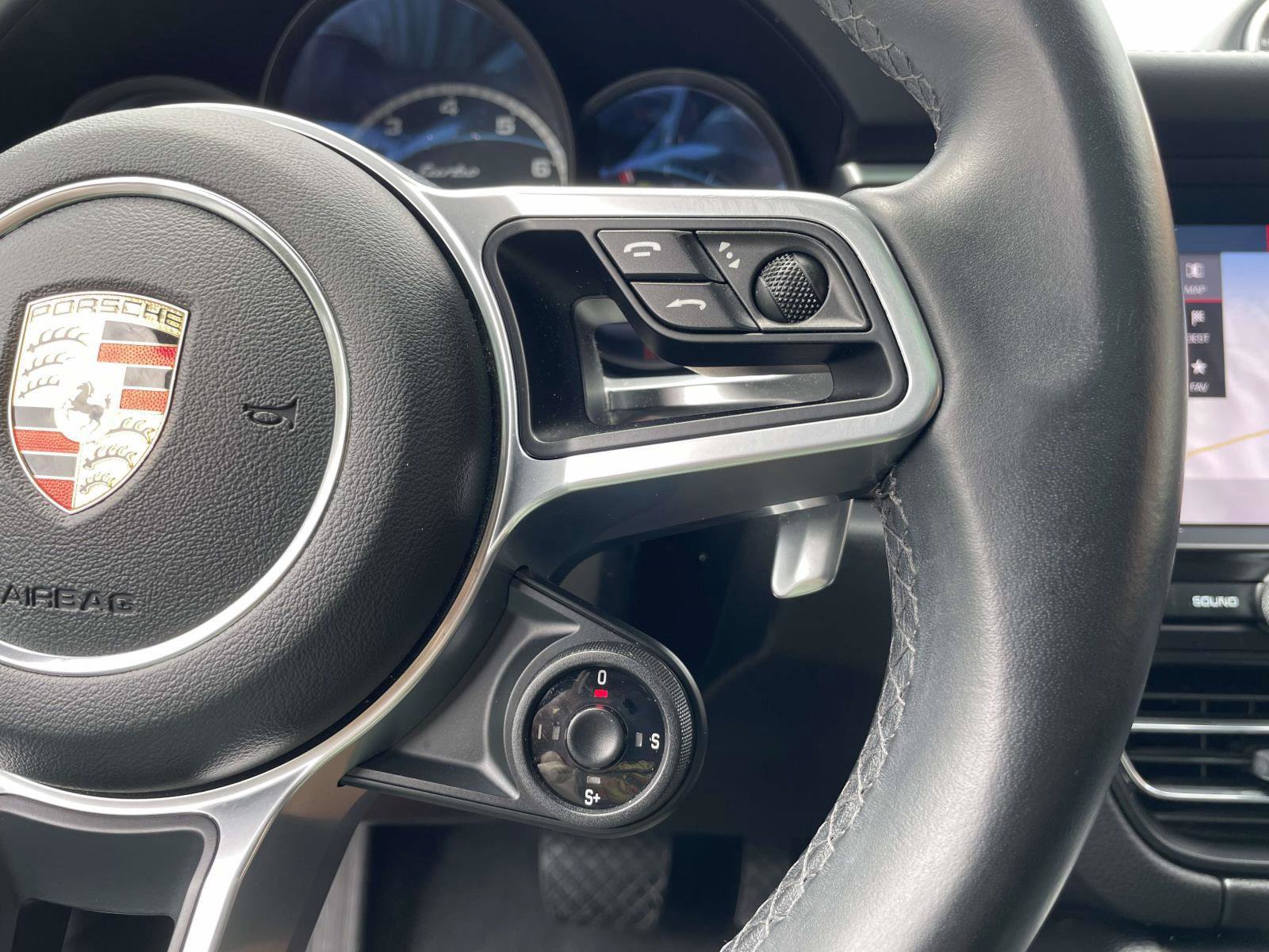 Used 2021 Porsche Macan Turbo AWD/4WD image 9