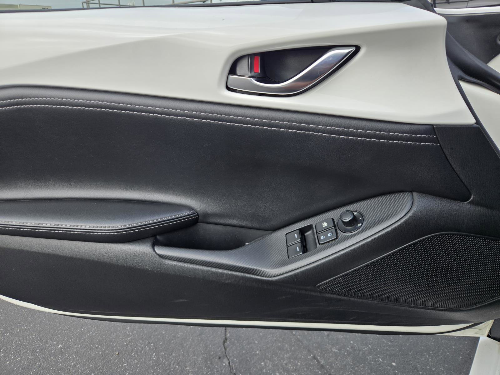 Used 2020 MAZDA MX-5 Miata RF Club RWD image 19