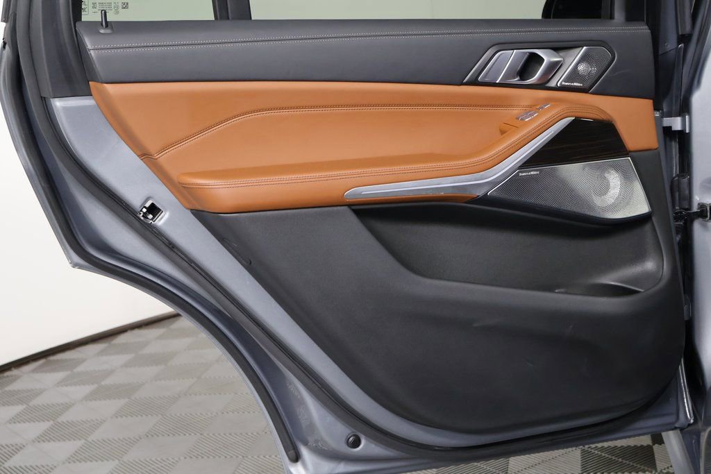 Used 2024 BMW X7 M60i w/ Executive Package image 14