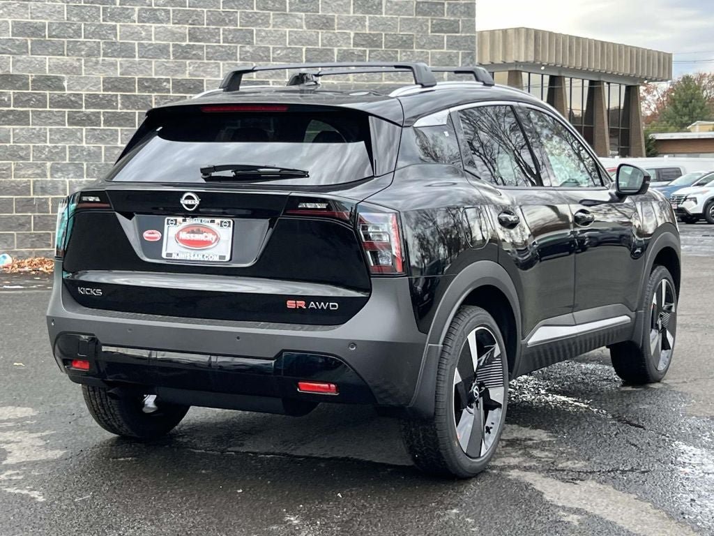 New 2026 Nissan Kicks SR w/ Illumination Package AWD/4WD image 5