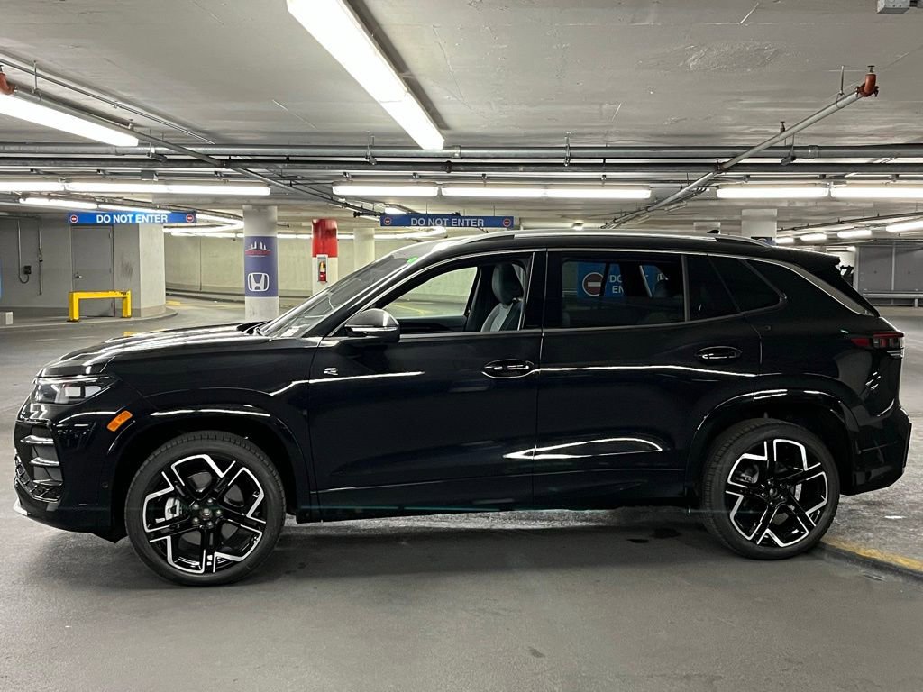 New 2026 Volkswagen Tiguan SEL R-Line AWD/4WD image 32