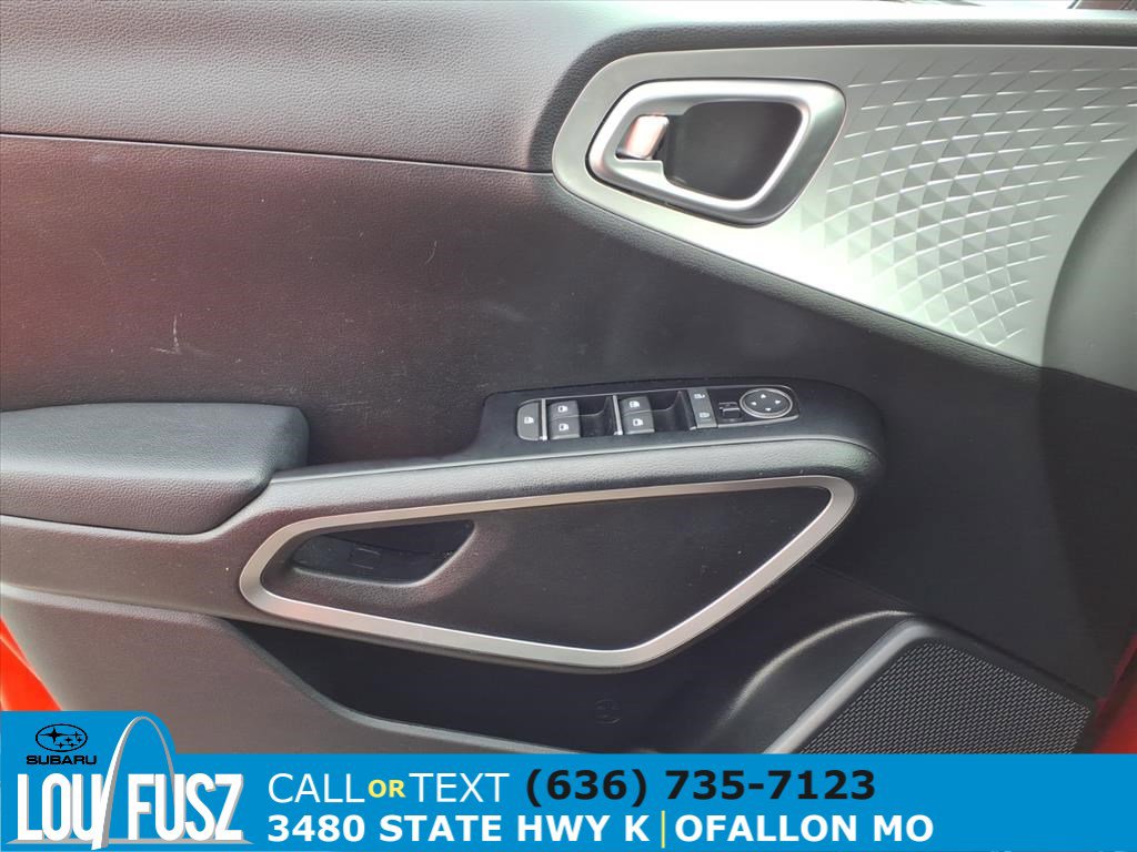 Used 2024 Kia Soul LX w/ Option Group 015 image 22