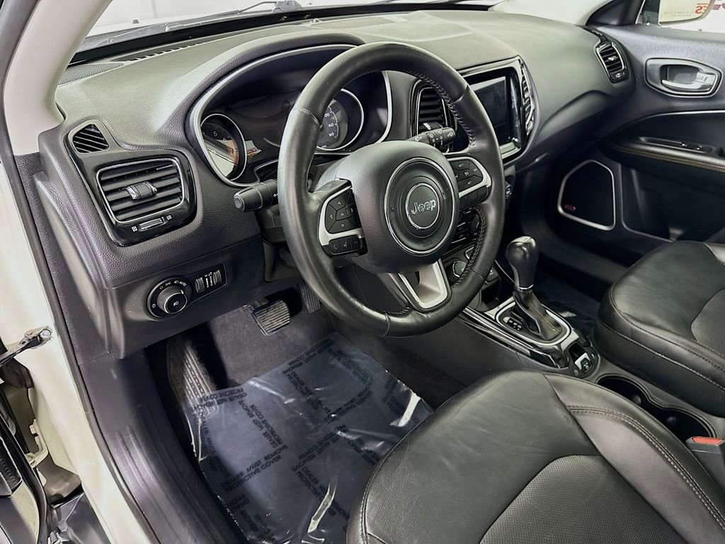 Used 2018 Jeep Compass Limited w/ Navigation Group AWD/4WD image 20