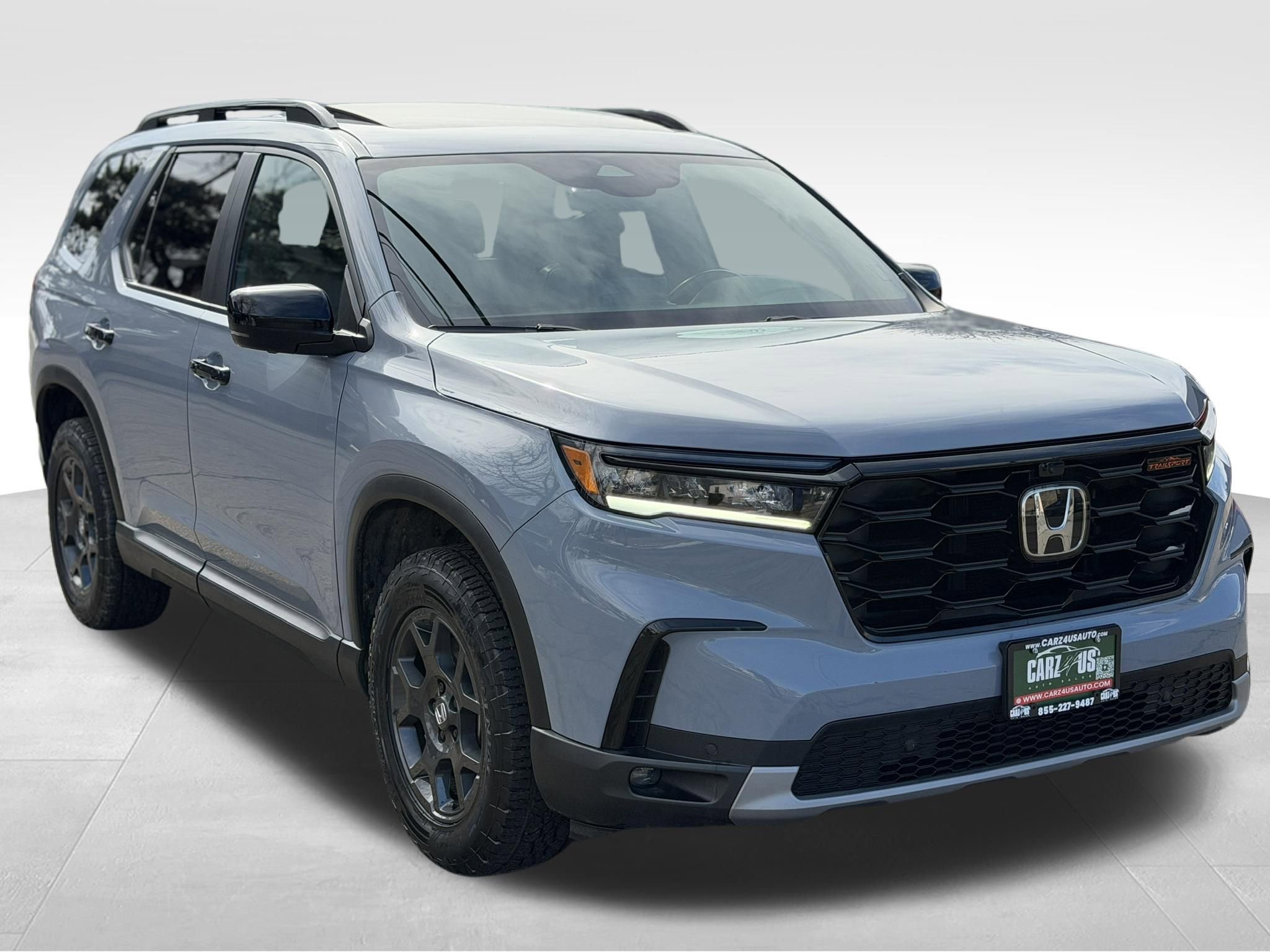 Used 2024 Honda Pilot TrailSport image 3