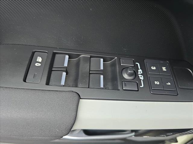 Certified 2023 Land Rover Defender 110 S image 27