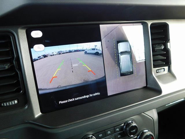 Used 2025 Ford Bronco Badlands image 34