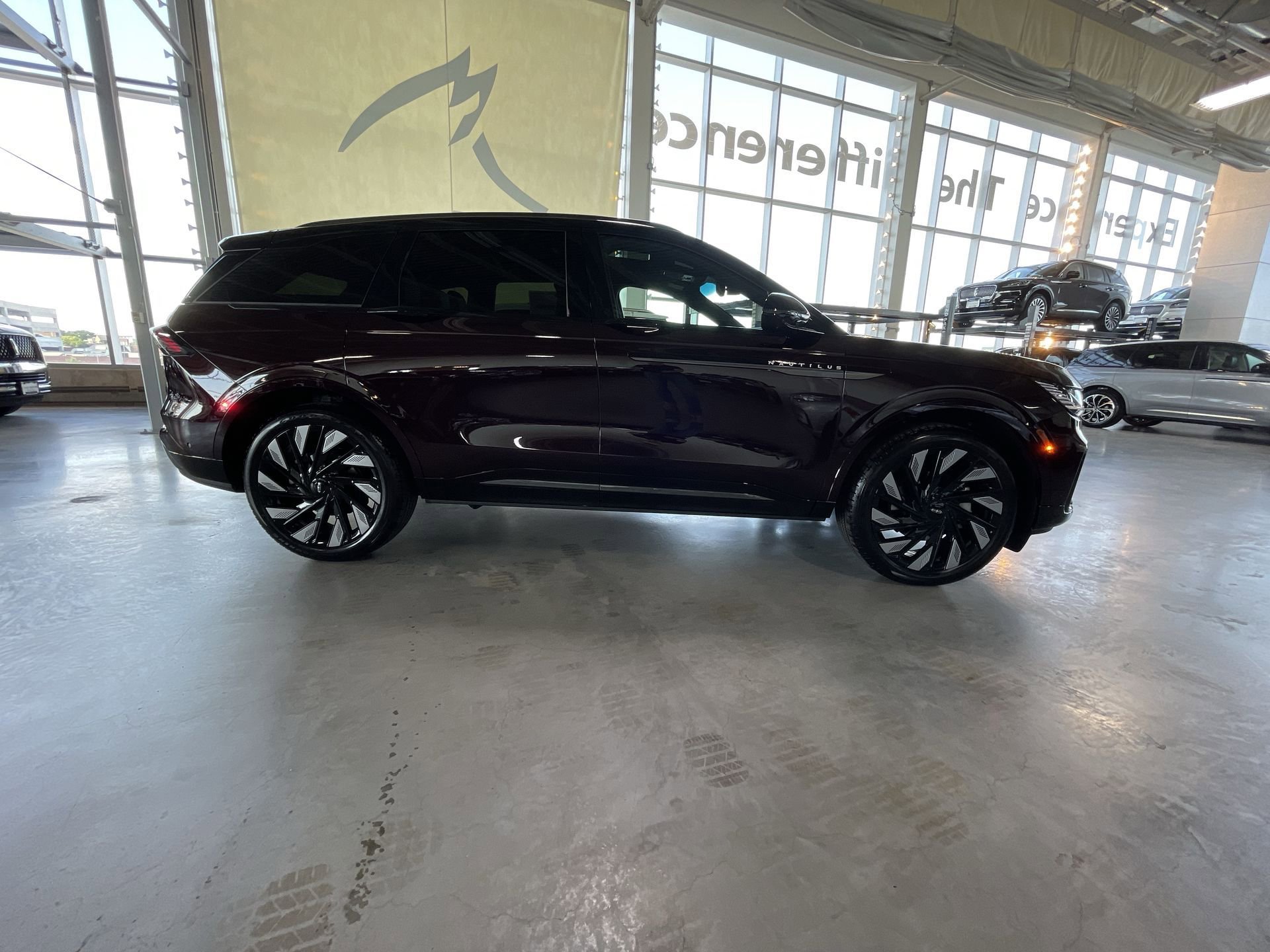 New 2024 Lincoln Nautilus Reserve w/ Equipment Group 202A image 46