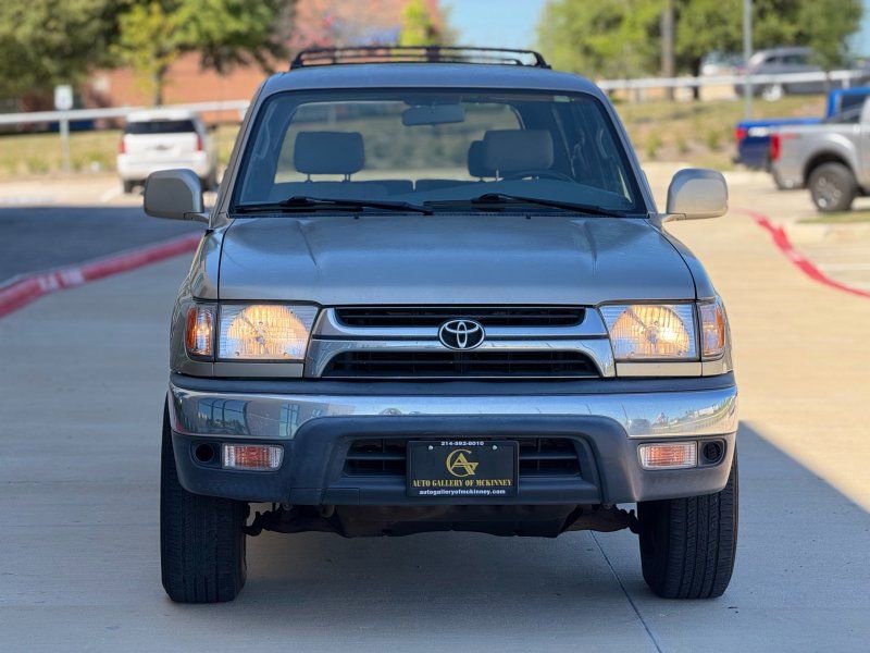 Used 2001 Toyota 4Runner SR5 image 2