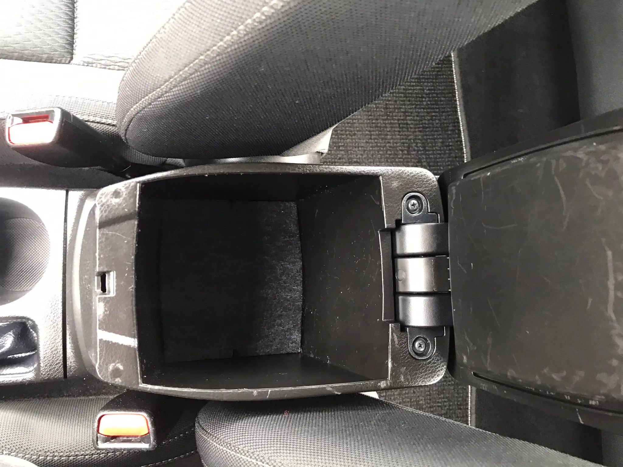 Used 2018 Toyota Corolla LE image 28