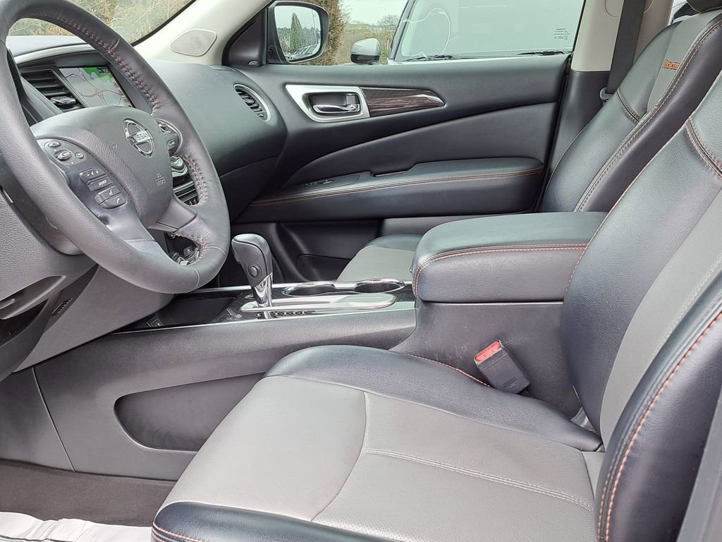 Used 2020 Nissan Pathfinder SL image 21