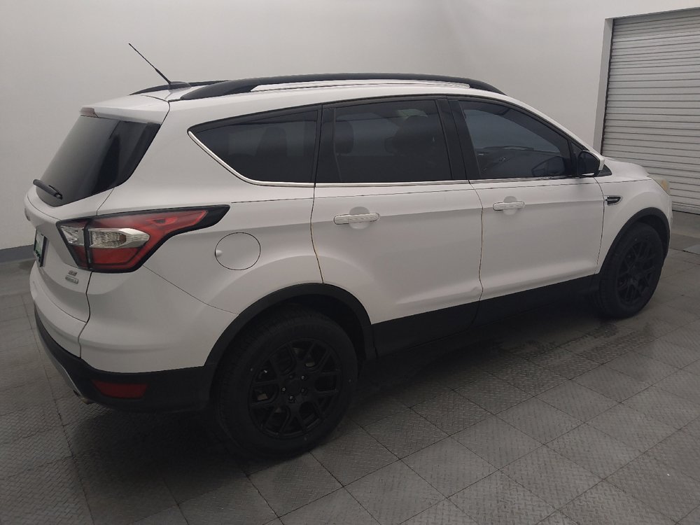 Used 2017 Ford Escape SE w/ Equipment Group 201A FWD image 10