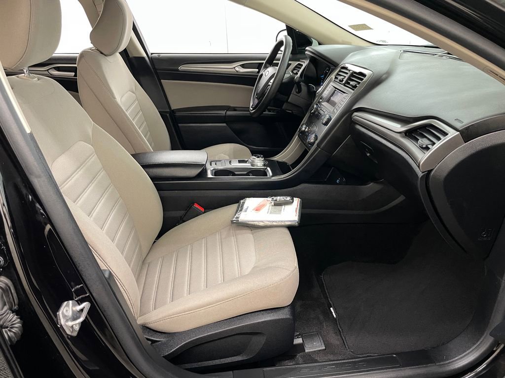 Used 2020 Ford Fusion S image 33