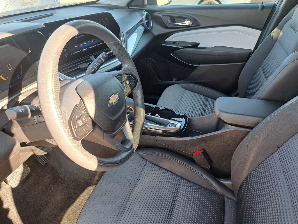 Used 2024 Chevrolet Trax LT image 18