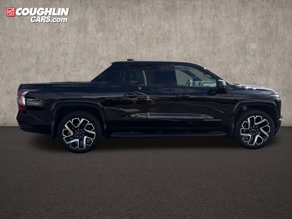 New 2025 Chevrolet Silverado EV RST AWD/4WD image 8