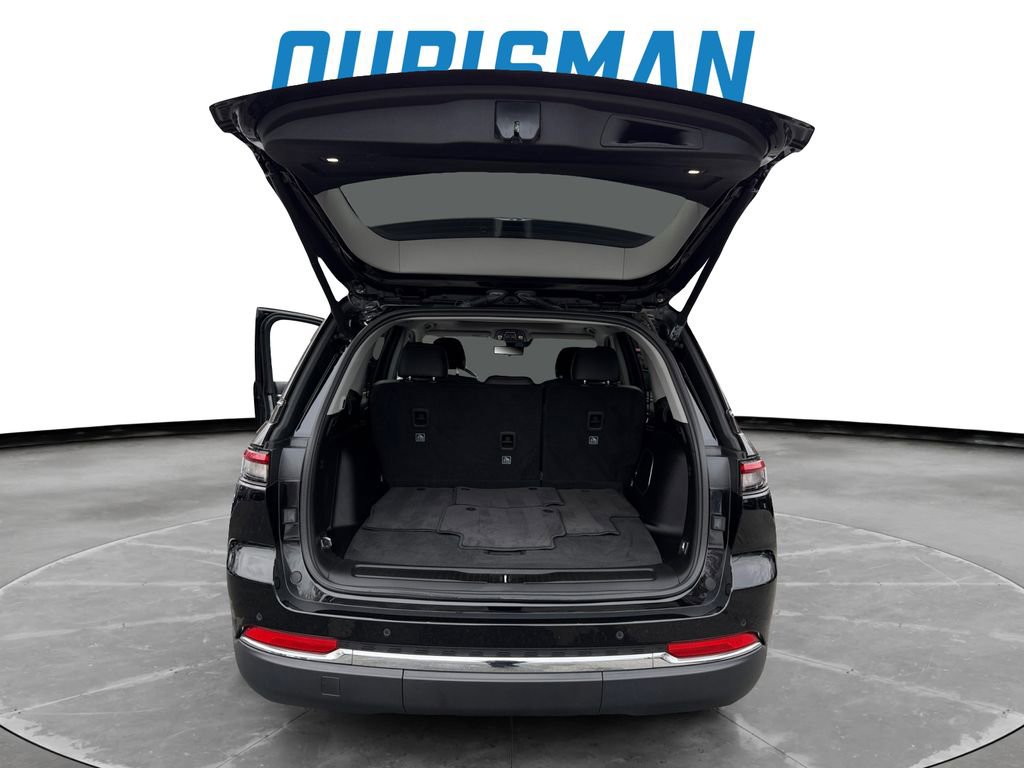 Used 2023 Jeep Grand Cherokee 4WD 4xe w/ Luxury Tech Group II image 23