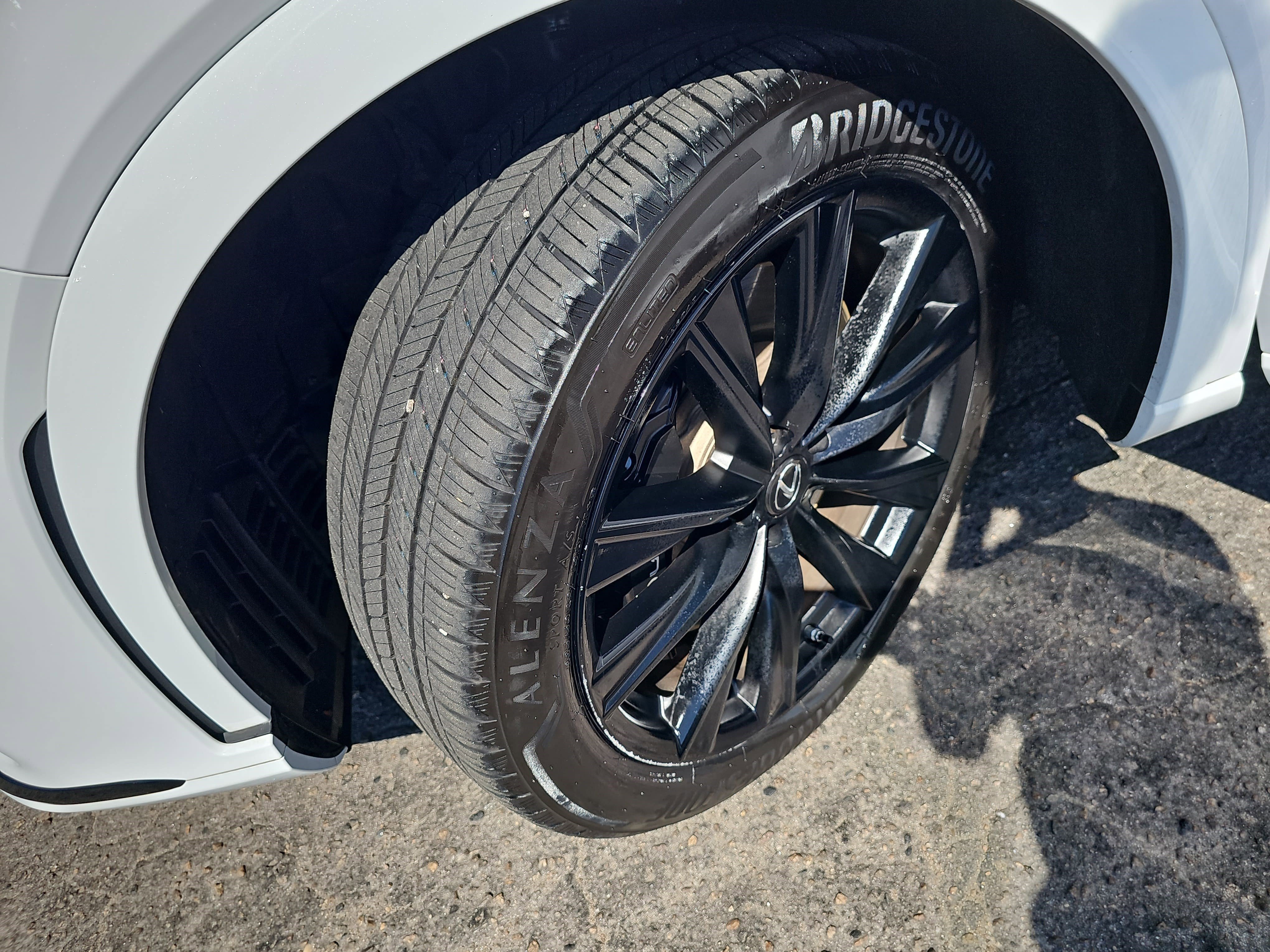 Used 2023 Lexus RX 500h F Sport w/ Accessory Package (Z1) image 34