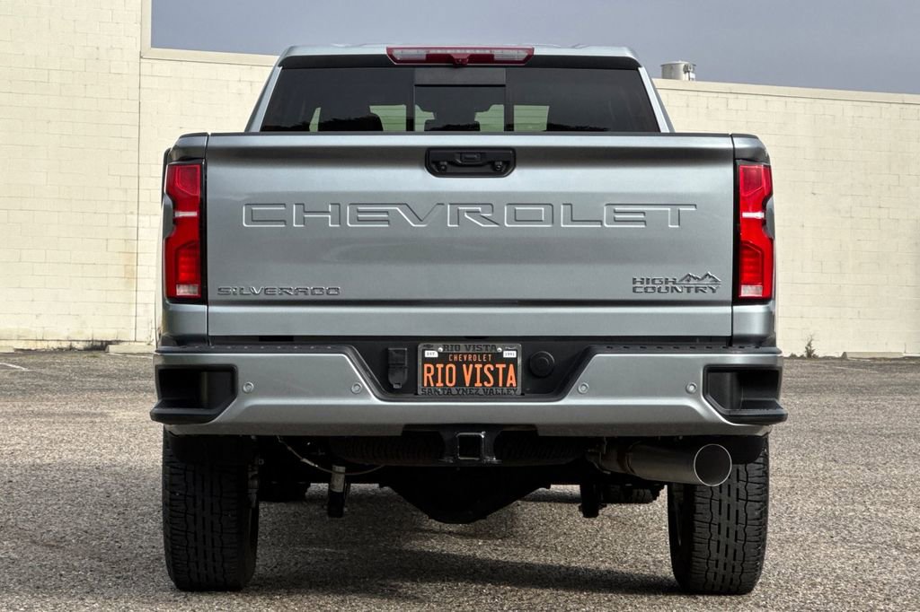 Certified 2024 Chevrolet Silverado 3500 High Country AWD/4WD image 5