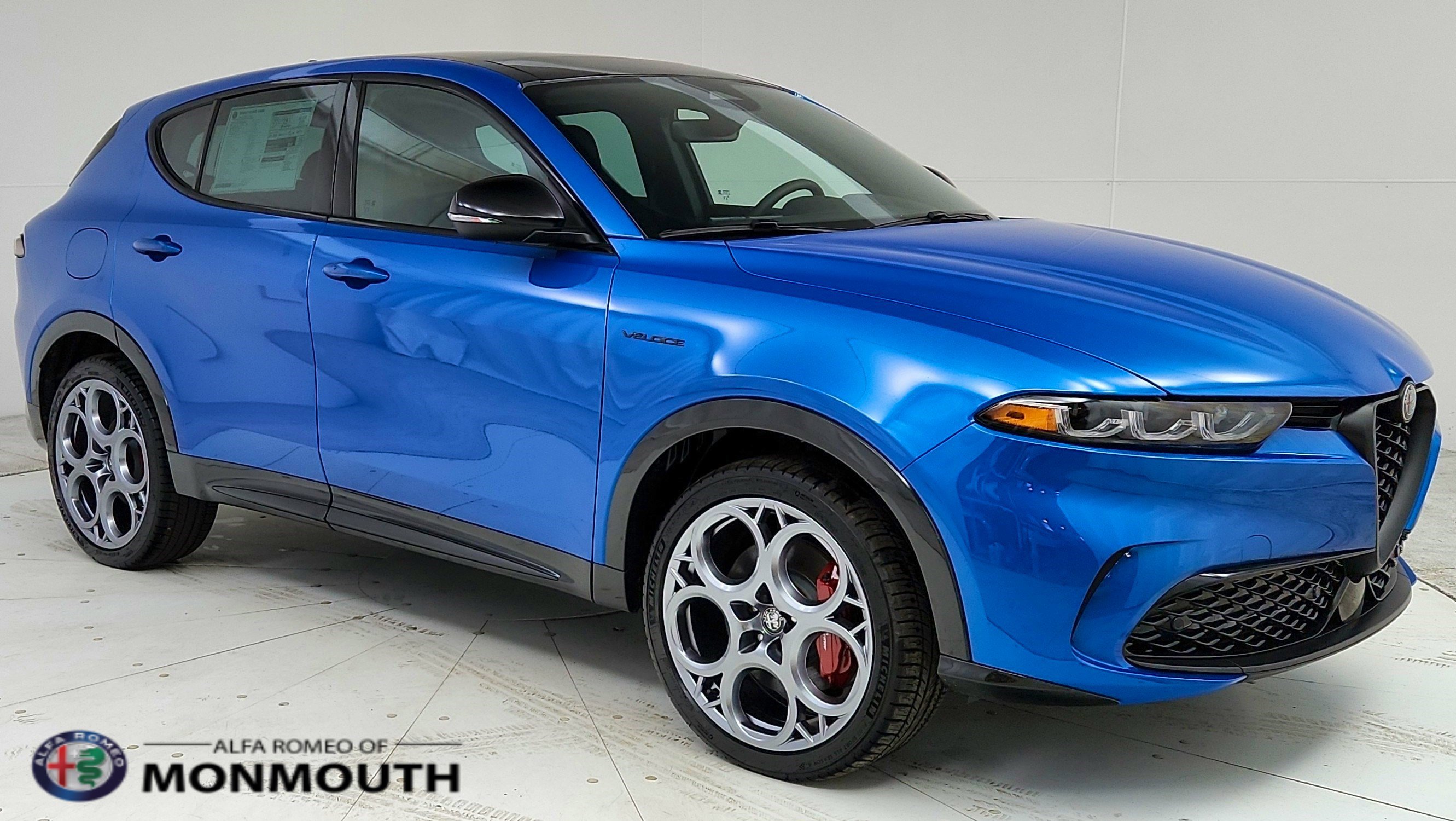 Used 2024 Alfa Romeo Tonale Veloce w/ Premium Interior Package image 1