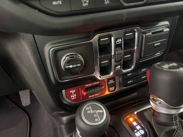 New 2026 Jeep Wrangler Unlimited Rubicon w/ Steel Bumper Group image 24