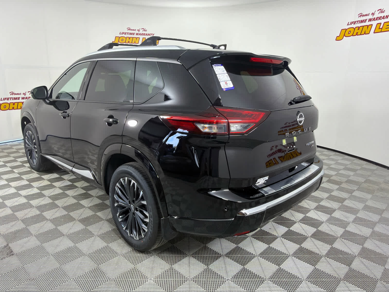 New 2026 Nissan Rogue Platinum w/ Platinum Premium Package image 3