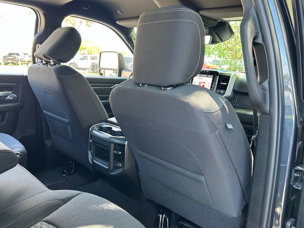 New 2026 RAM 3500 Big Horn AWD/4WD image 41