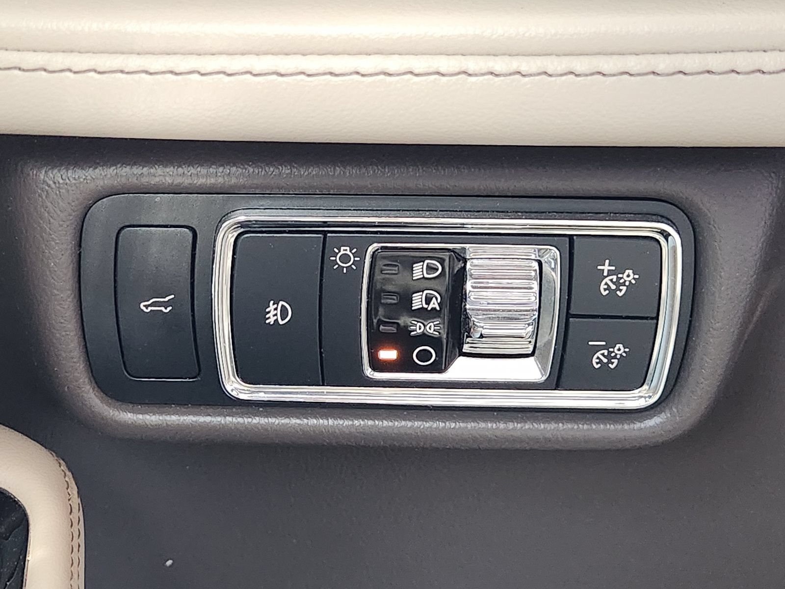 Used 2020 Lincoln Aviator Reserve w/ Equipment Group 202A AWD/4WD image 25
