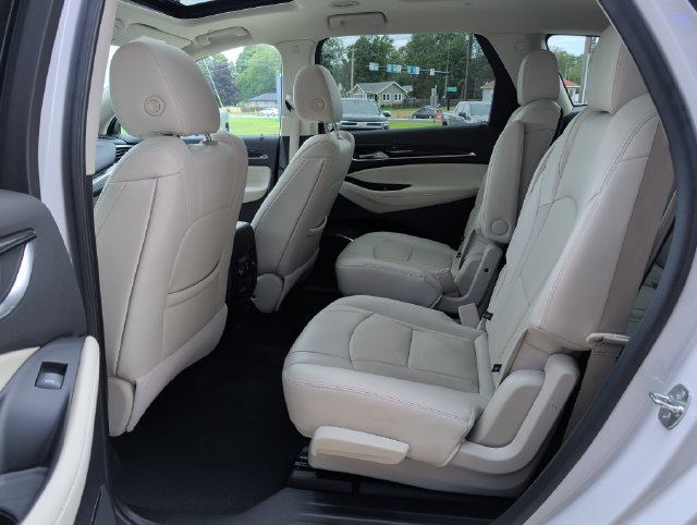 Used 2024 Buick Enclave Premium w/ Experience Buick Package FWD image 24