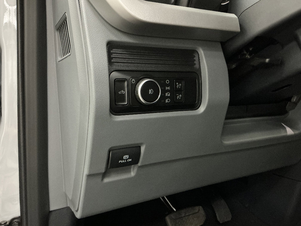 Used 2025 Ford F250 XL w/ STX Appearance Package AWD/4WD image 14