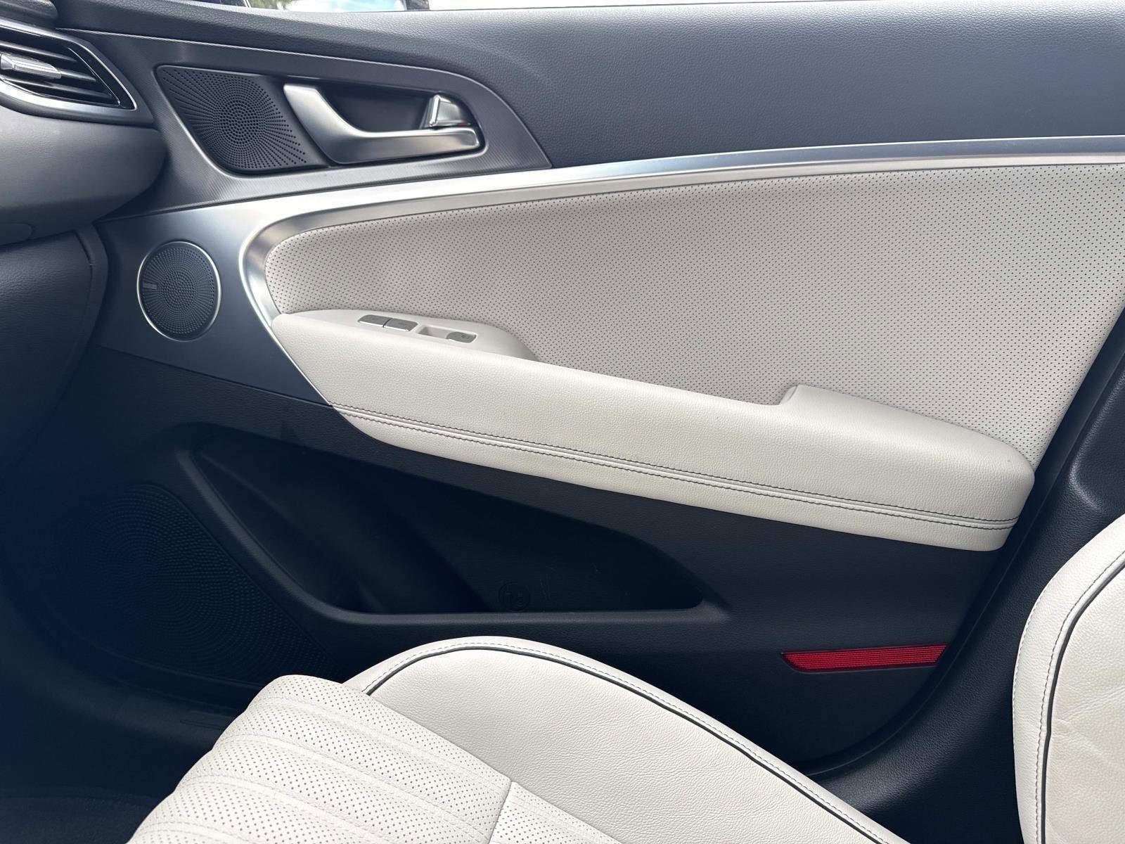 Used 2024 Genesis G70 2.5T w/ Sport Prestige Package image 22