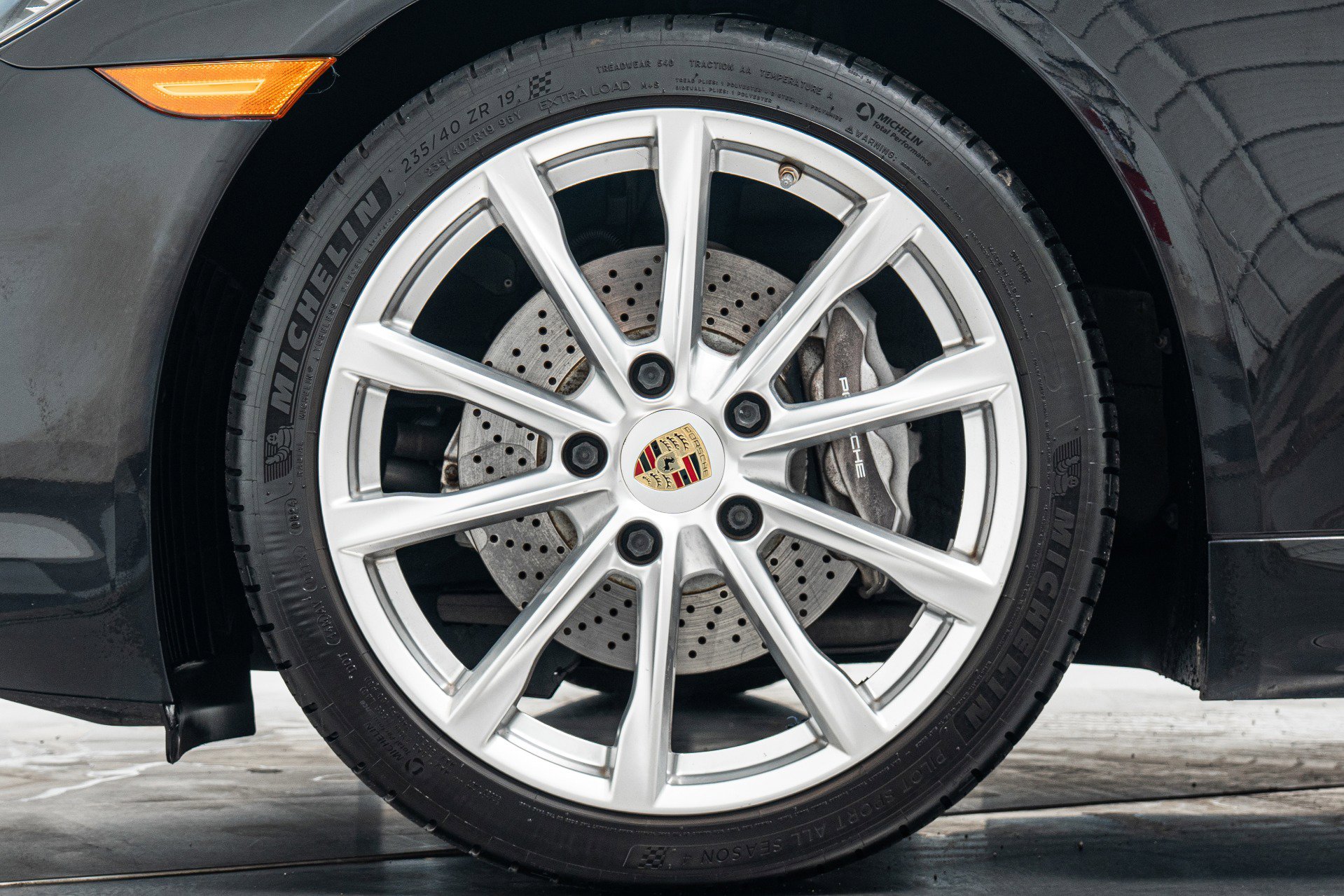 Used 2017 Porsche 718 Boxster RWD image 10