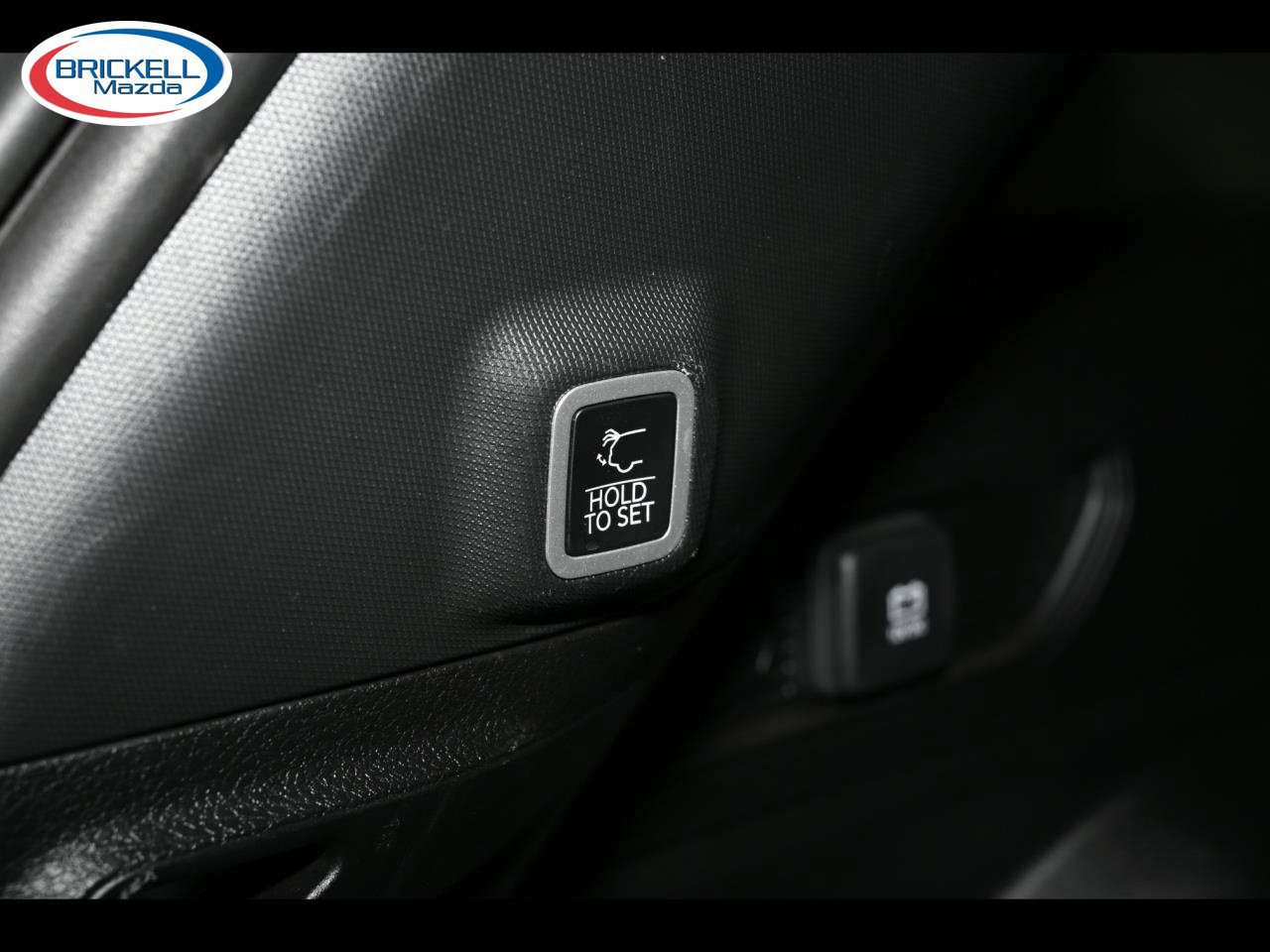 Used 2024 Jeep Grand Cherokee Limited w/ Black Appearance Package RWD image 12