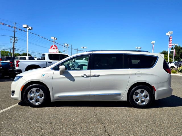 Used 2020 Chrysler Pacifica Touring-L FWD image 8