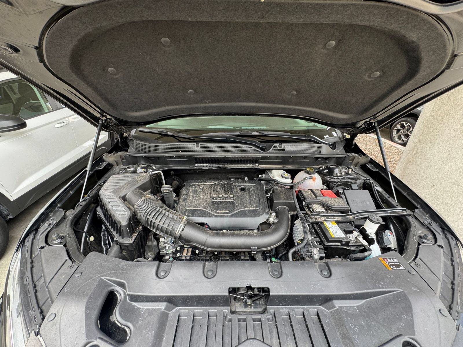 Used 2025 Chevrolet Blazer LT FWD image 33