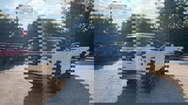 New 2025 Chevrolet Traverse LT w/ LPO, Floor Liner Package image 8