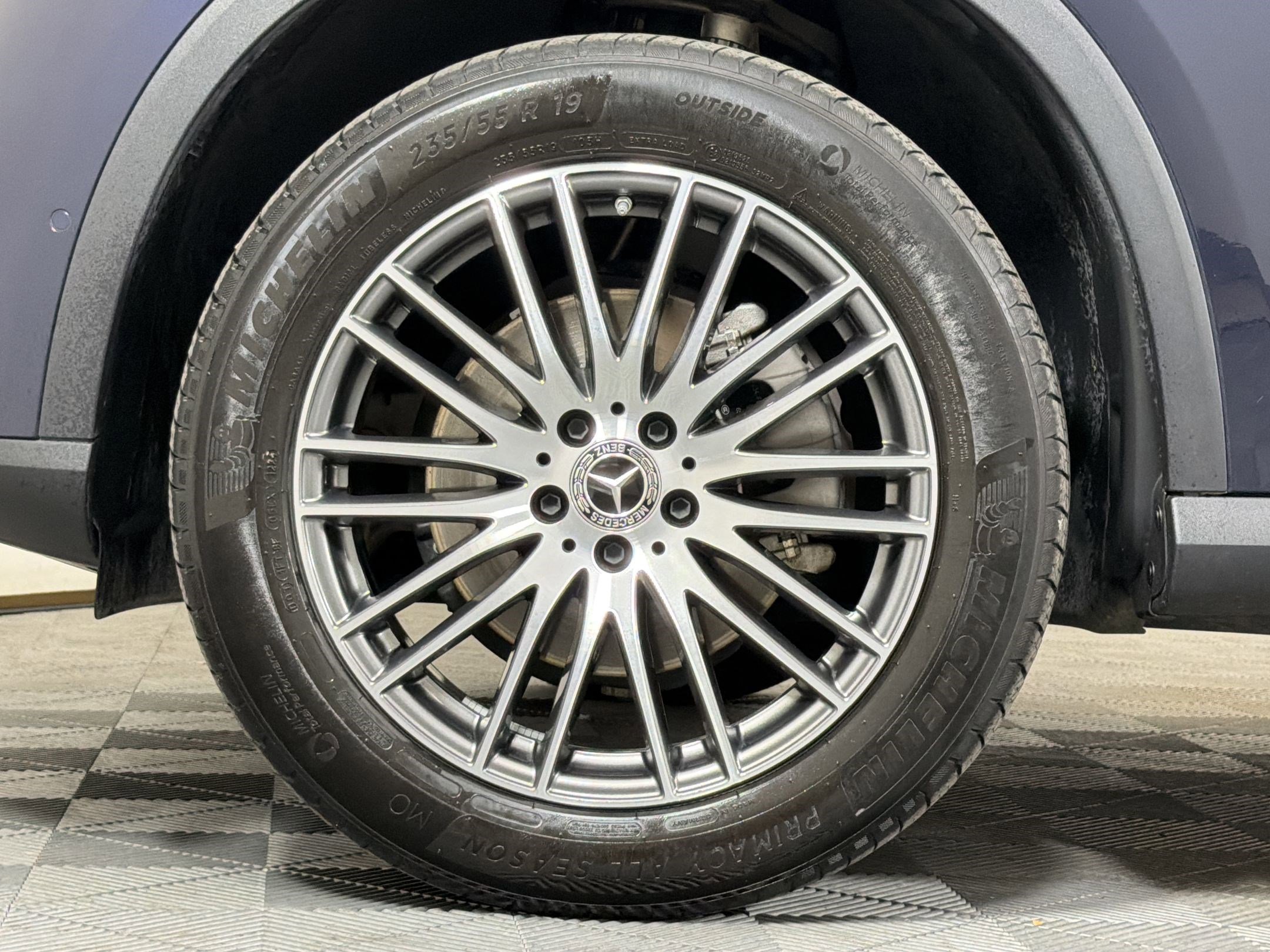 Used 2024 Mercedes-Benz GLC 300 image 12