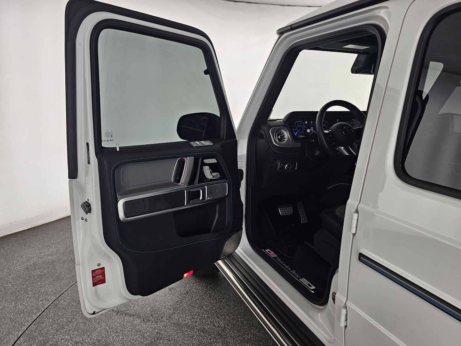 Used 2025 Mercedes-Benz G 580 w/ EQ Technology image 19