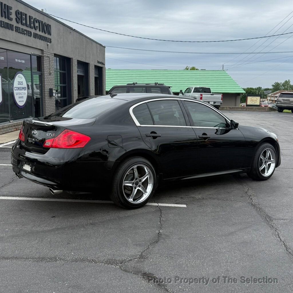 Used 2012 INFINITI G37 x Sedan w/ Premium Pkg AWD/4WD image 16