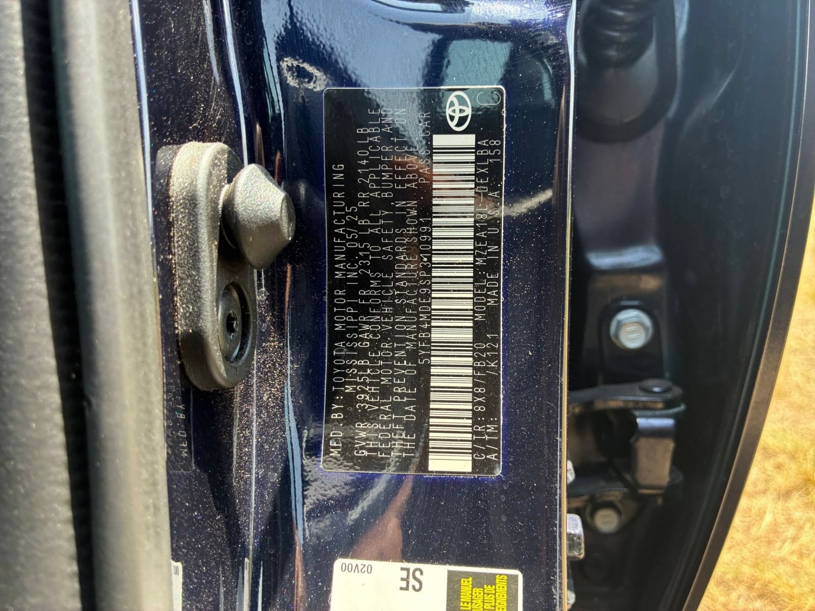 Used 2025 Toyota Corolla LE FWD image 27