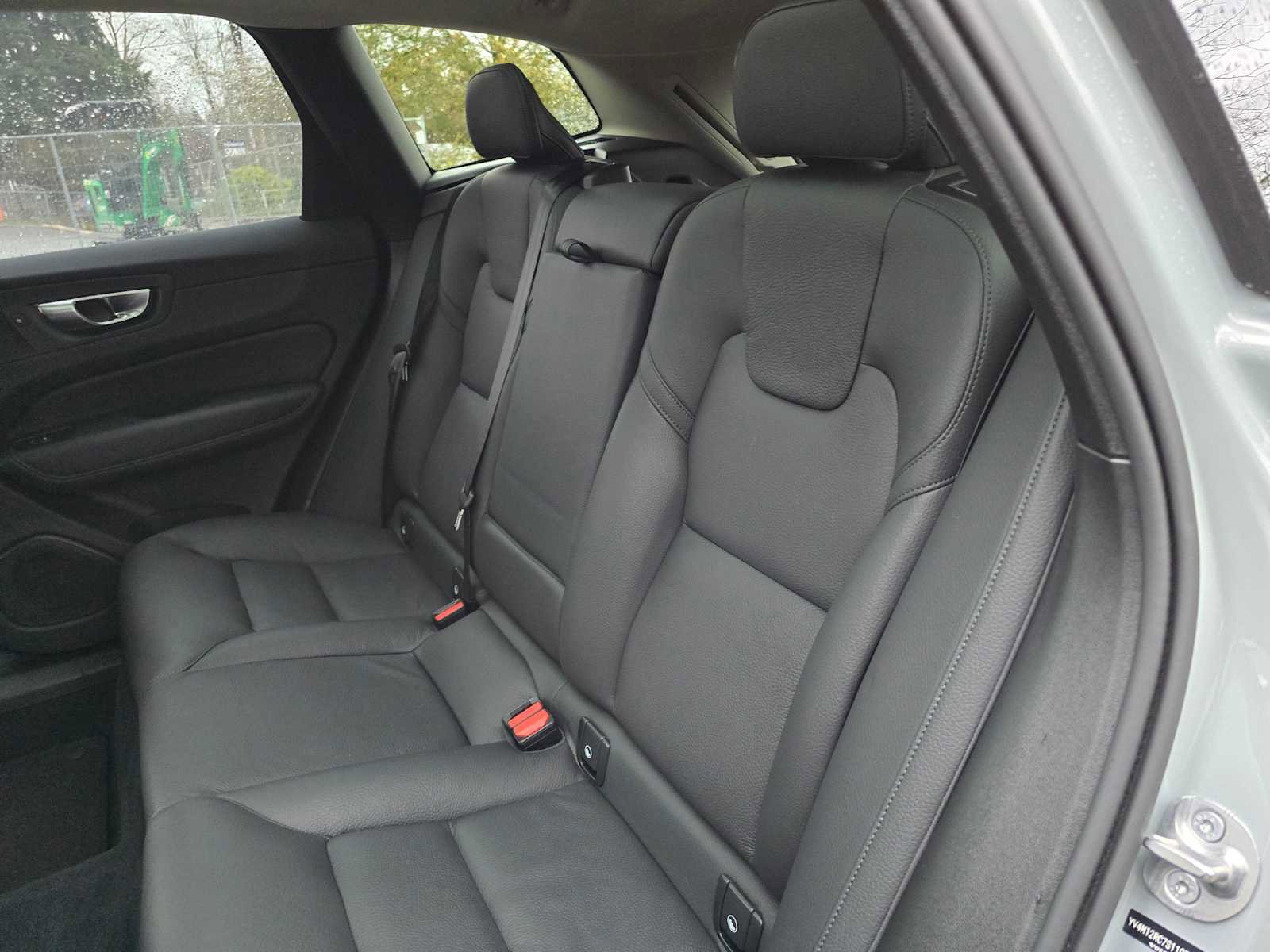 Certified 2025 Volvo XC60 B5 Plus image 17