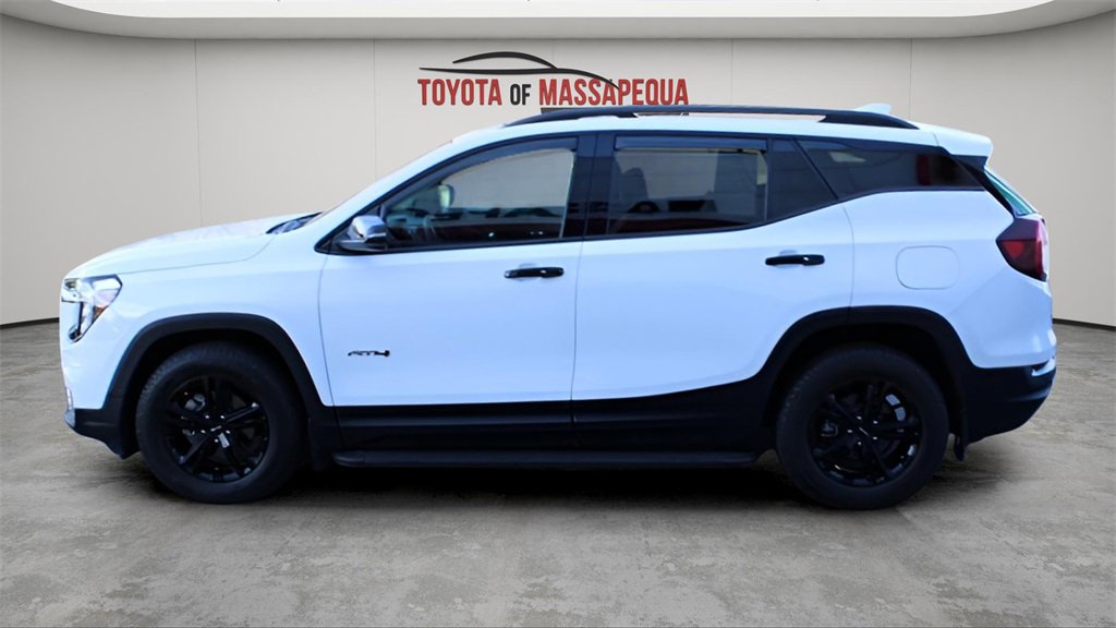 Used 2024 GMC Terrain AT4 image 2