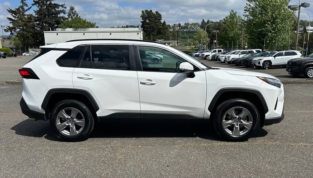 Certified 2024 Toyota RAV4 XLE w/ Convenience Package AWD/4WD image 4