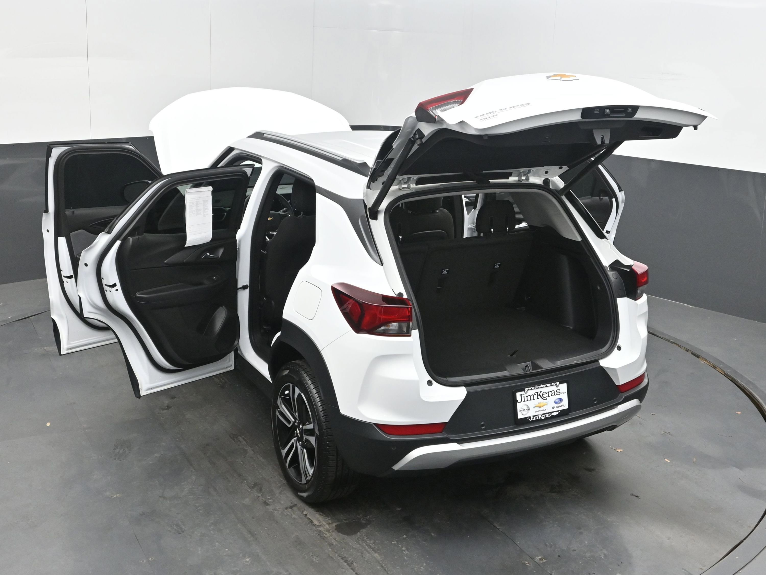 Used 2024 Chevrolet TrailBlazer LT w/ Convenience Package AWD/4WD image 45