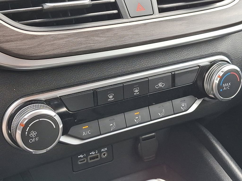 Used 2025 Nissan Altima 2.5 SV image 16