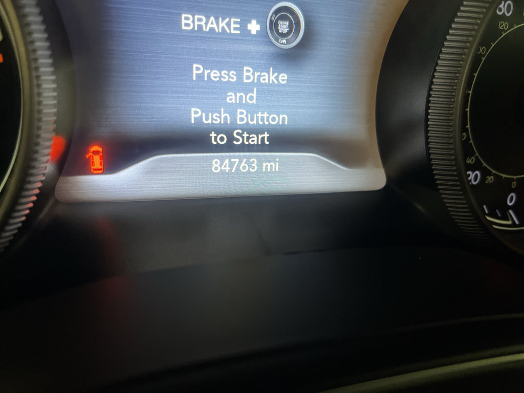 Used 2020 Jeep Cherokee Trailhawk AWD/4WD image 28