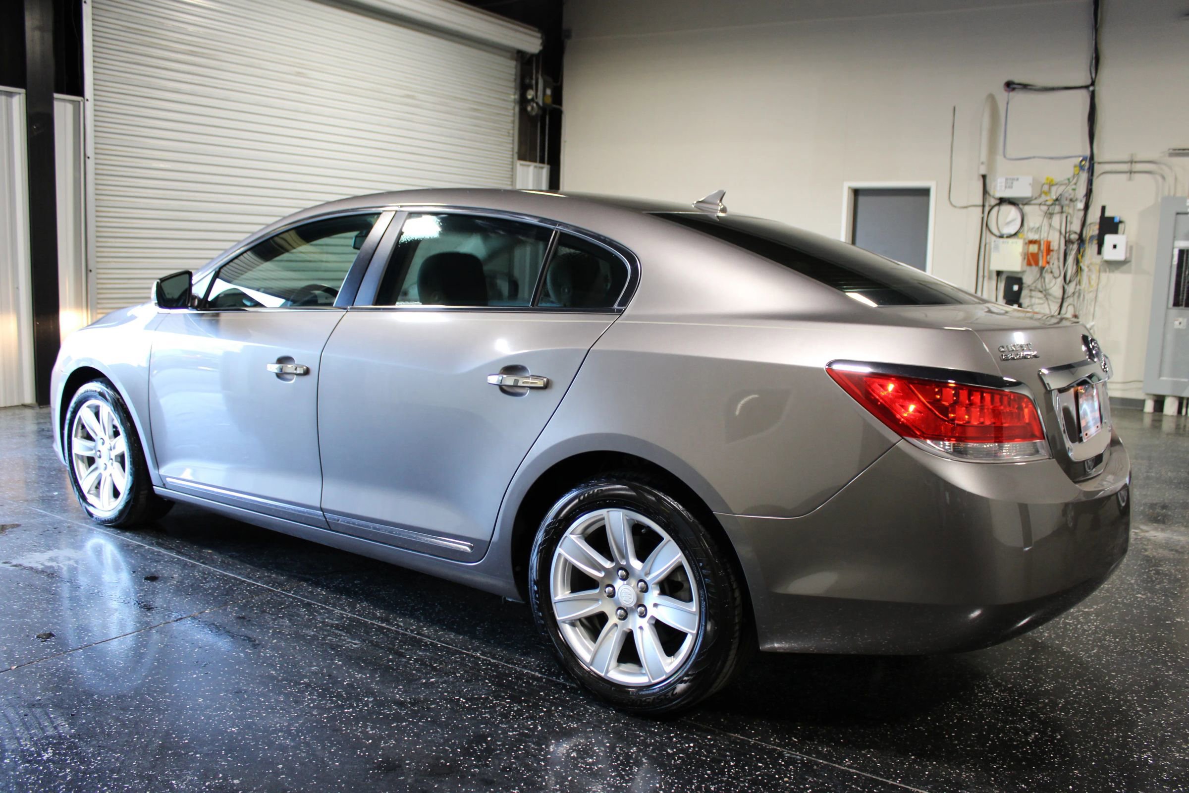 Used 2011 Buick LaCrosse CXL image 5