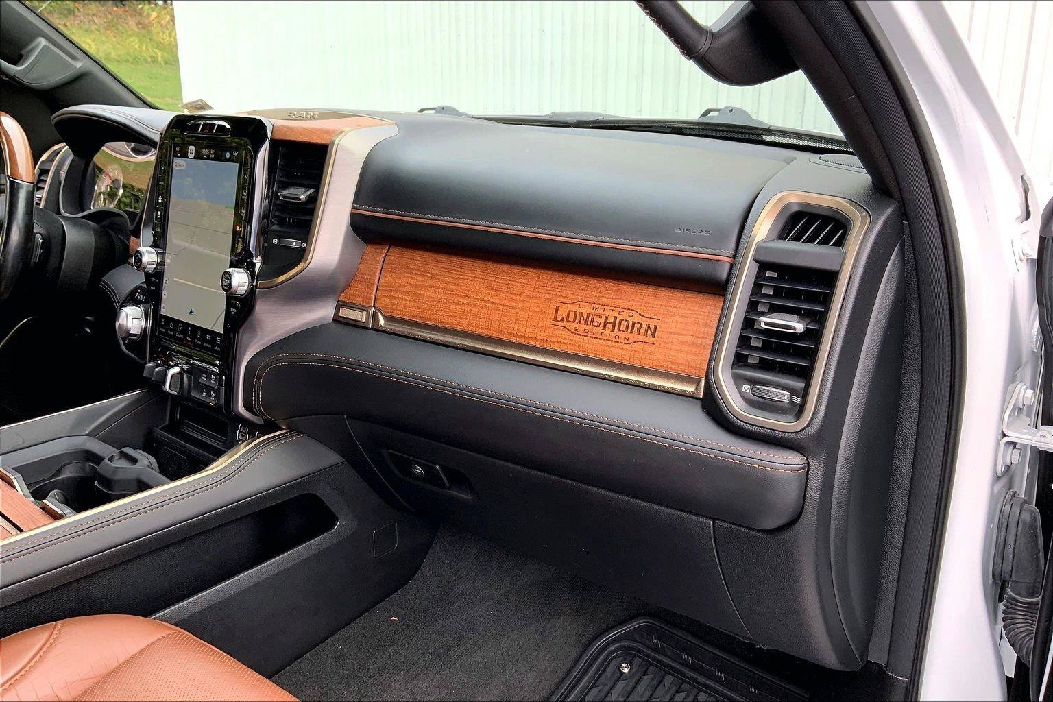 Used 2022 RAM 1500 Limited AWD/4WD image 15